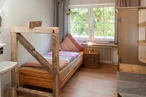Einzelzimmer & Doppelzimmer